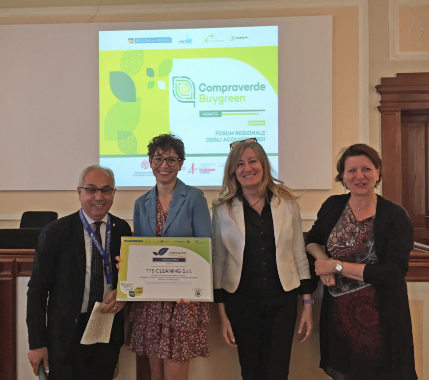 Categoria “Miglior processo/tecnologia per lo sviluppo sostenibile”– Sezione “Medie Imprese” si assegna il premio a: TTS CLEANING S.r.l. Motivazione: Premio per aver realizzato una tecnologia per le attività di pulizia negli edifici attraverso metodi per la valutazione della carbon footprint.